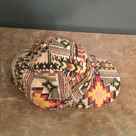 Colorful SnapBack hat - Picture 2 of 4