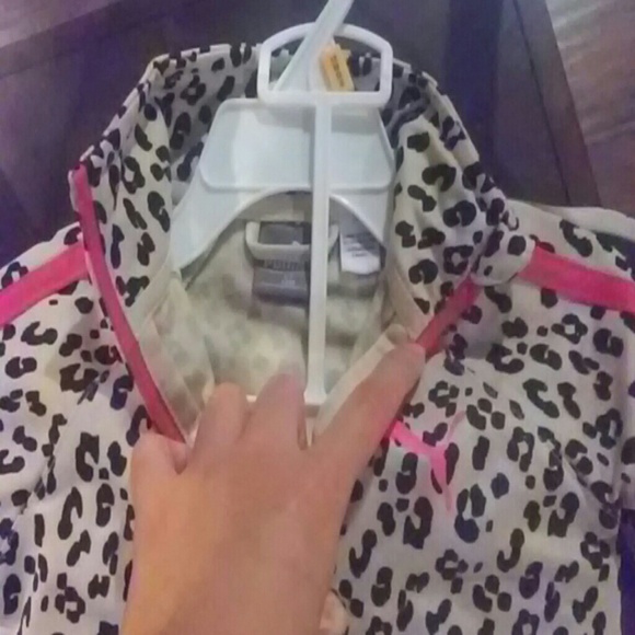 Puma outfit - Picture 2 of 4