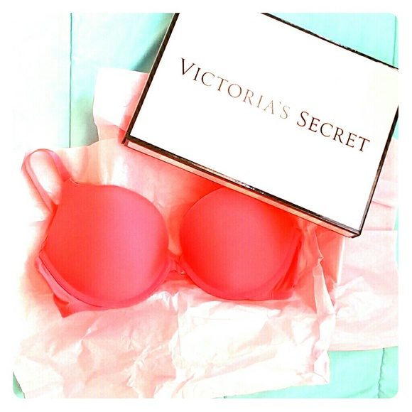 Vicotria's Secret Strappy Push Up Bra 36C