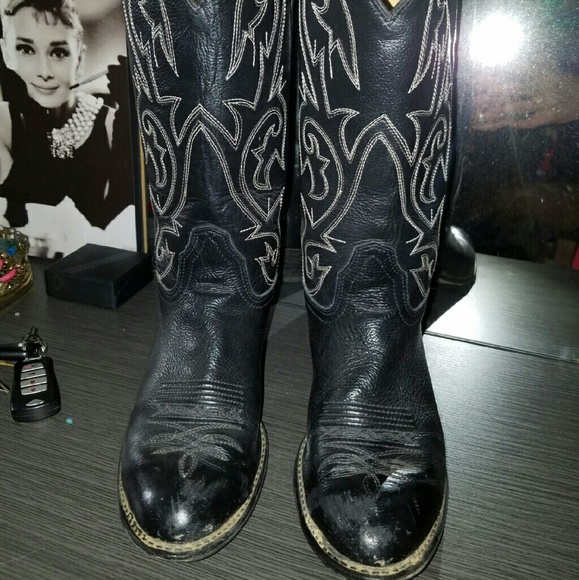 Black cowboy boots