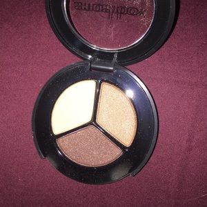 Smashbox trio eyeshadow