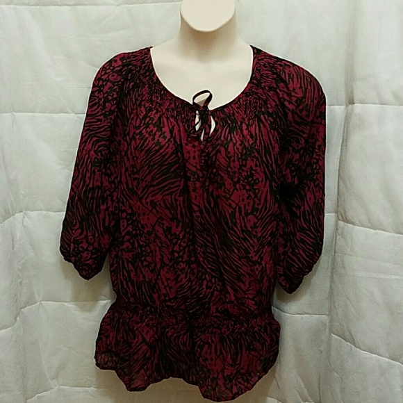 Plus size Draped shirt with gather at waistline