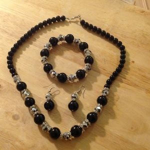 Black and gray Crystal beads jewelry set