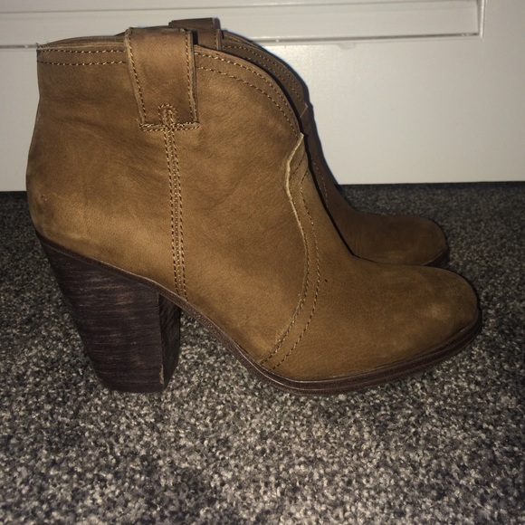 Vince Camuto "Hillsy" Suede Ankle Boots