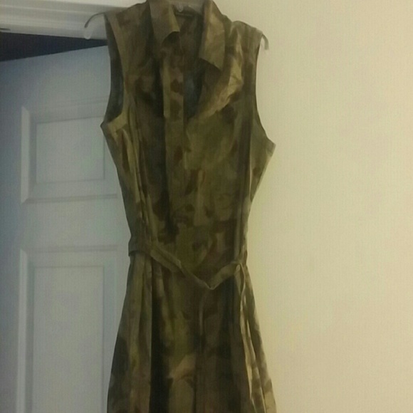 Ladies dress