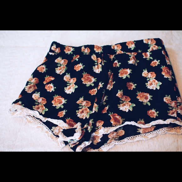Forever 21 Flowy Floral Shorts