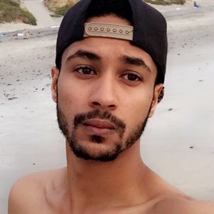 Meet your Posher, Zaki