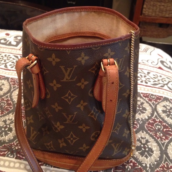 Louis Vuitton Bucket Bag
