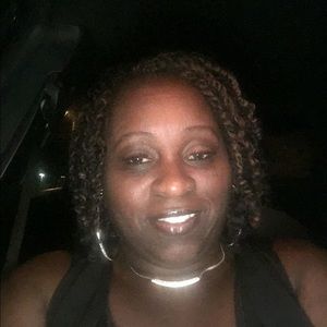 Meet your Posher, Cecelia