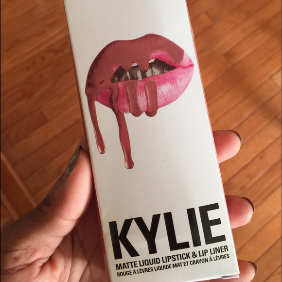 Exposed Kylie lip kit.
