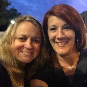 Meet your Posher, Adrienne