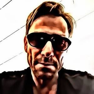 Meet your Posher, Scott