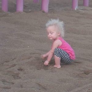 Meet your Posher, Myra