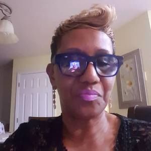 Meet your Posher, Gwendolyn