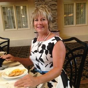 Meet your Posher, Lesa