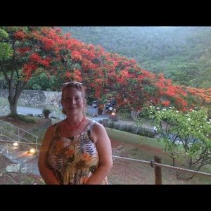 Meet your Posher, Casey