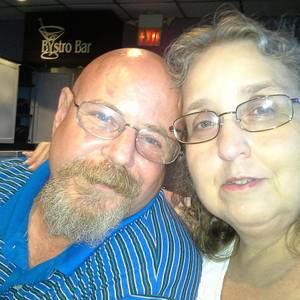 Meet your Posher, Dee