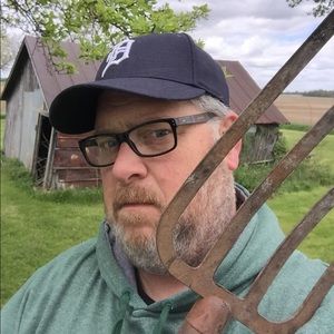 Meet your Posher, Mark