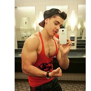 Meet your Posher, Leandro