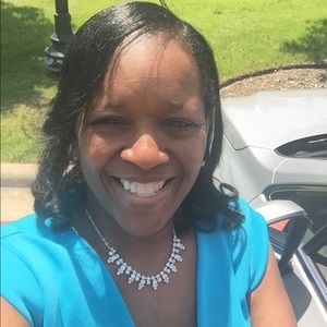 Meet your Posher, Lynette