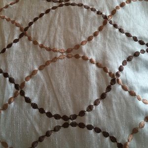 Meet your Posher, Adrienne