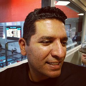 Meet your Posher, Navid