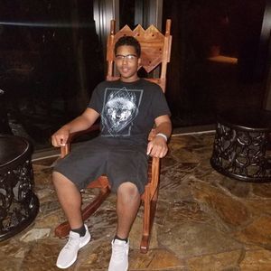 Meet your Posher, Elnora