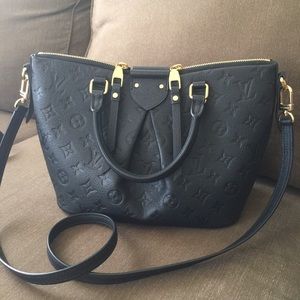 Louis Vuitton Mazarine PM Noir like new