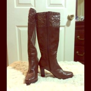 Leather boots brown