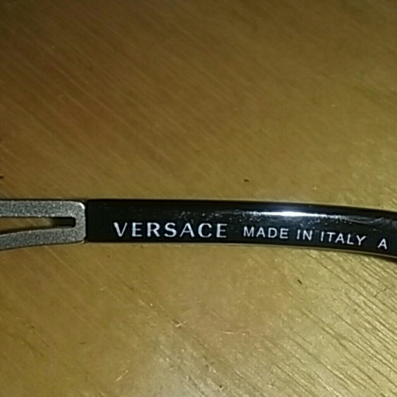 VERSACE SUNGLASSES!!! - Picture 4 of 4