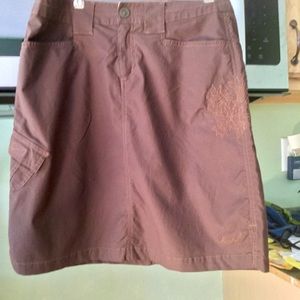 Casual skirt fast dry technology.