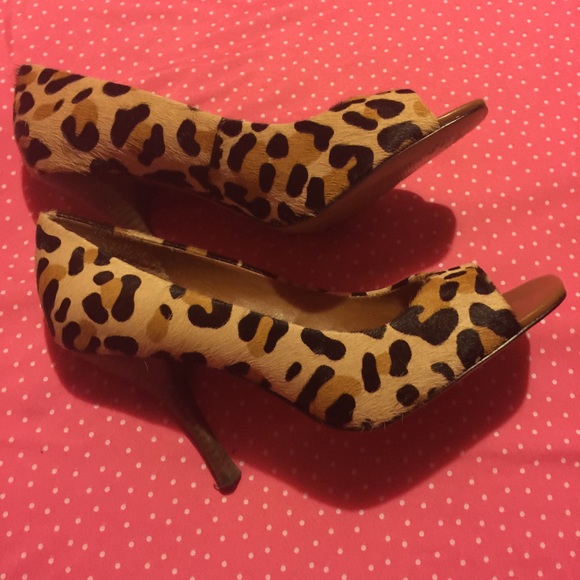 Leopard Authentic Heels - Picture 2 of 2