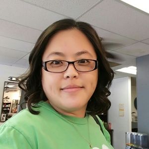 Meet your Posher, Iris