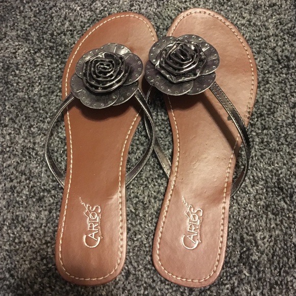 Super cute flip flops