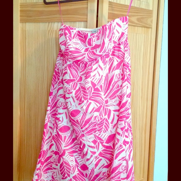 Strapless umpire short dress