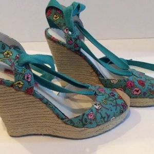 Betseyville Betsey Johnson Floral Espadrille Wedge