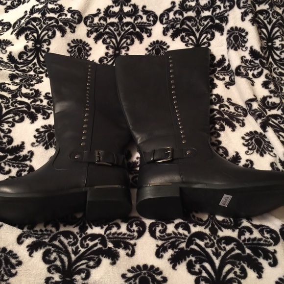 Torrid black side silver stud boots 10w wide calf