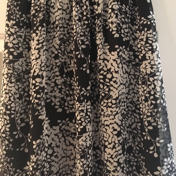 Express strapless dress - Picture 2 of 4