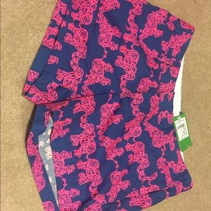 NWT Lilly shorts. Size 8 callahans.Pack your trunk