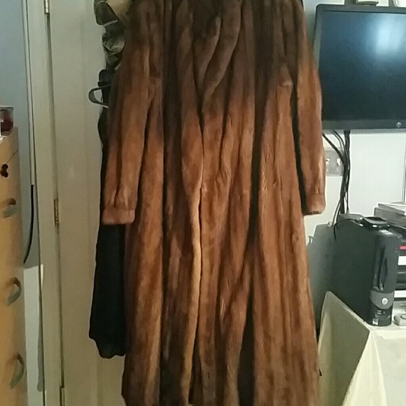 COGNAC FULL LENGTH MINK COAT AND MATCHING HAT