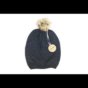 NWT Jack + Lucy Pom Pom hat