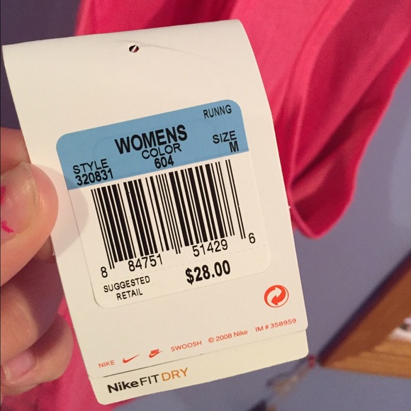 Women's Nike tank size M - Picture 4 of 4