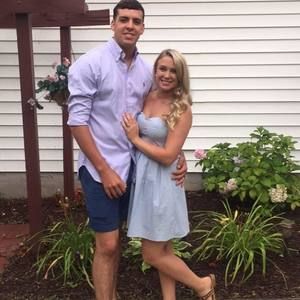 Meet your Posher, Caitlin