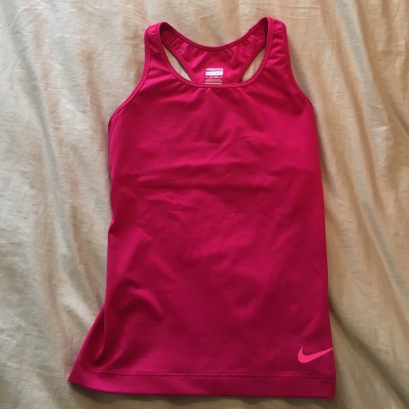 Nike razor back drifit top