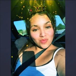 Meet your Posher, Vanessa