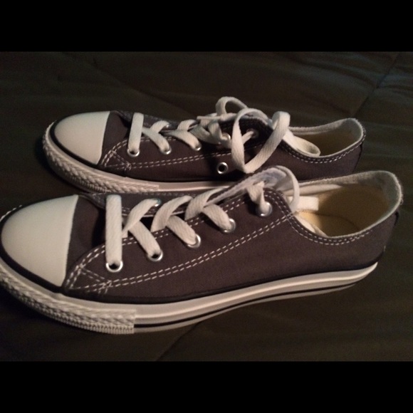 Kids Converse NWT