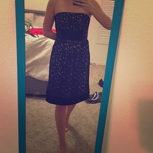 Gorgeous White House Black Market strapless dress