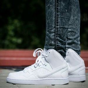 nike son of force mid white