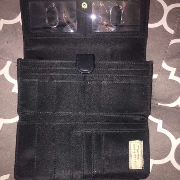 Black and gold large wallet - Picture 2 of 4