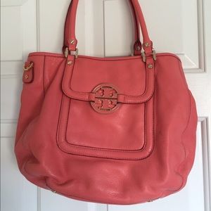 Tory Burch Amanda Hobo Strawberry color. Light use